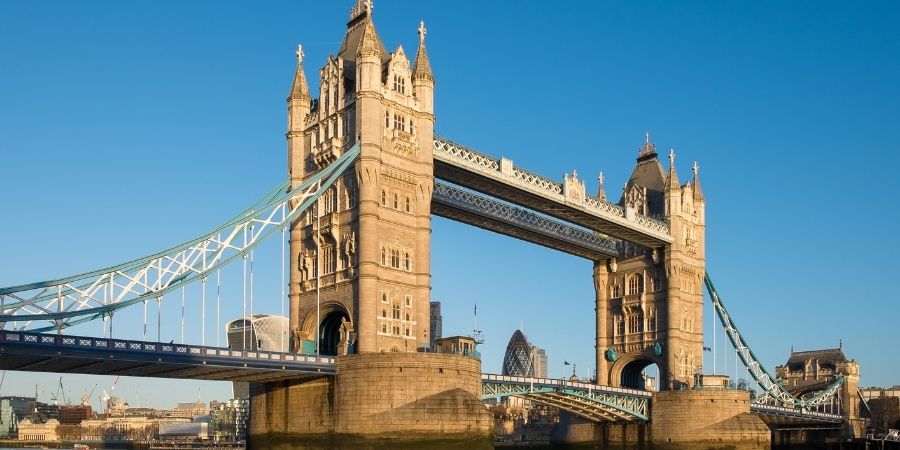 Cuál es el monumento más visitado de Reino Unido